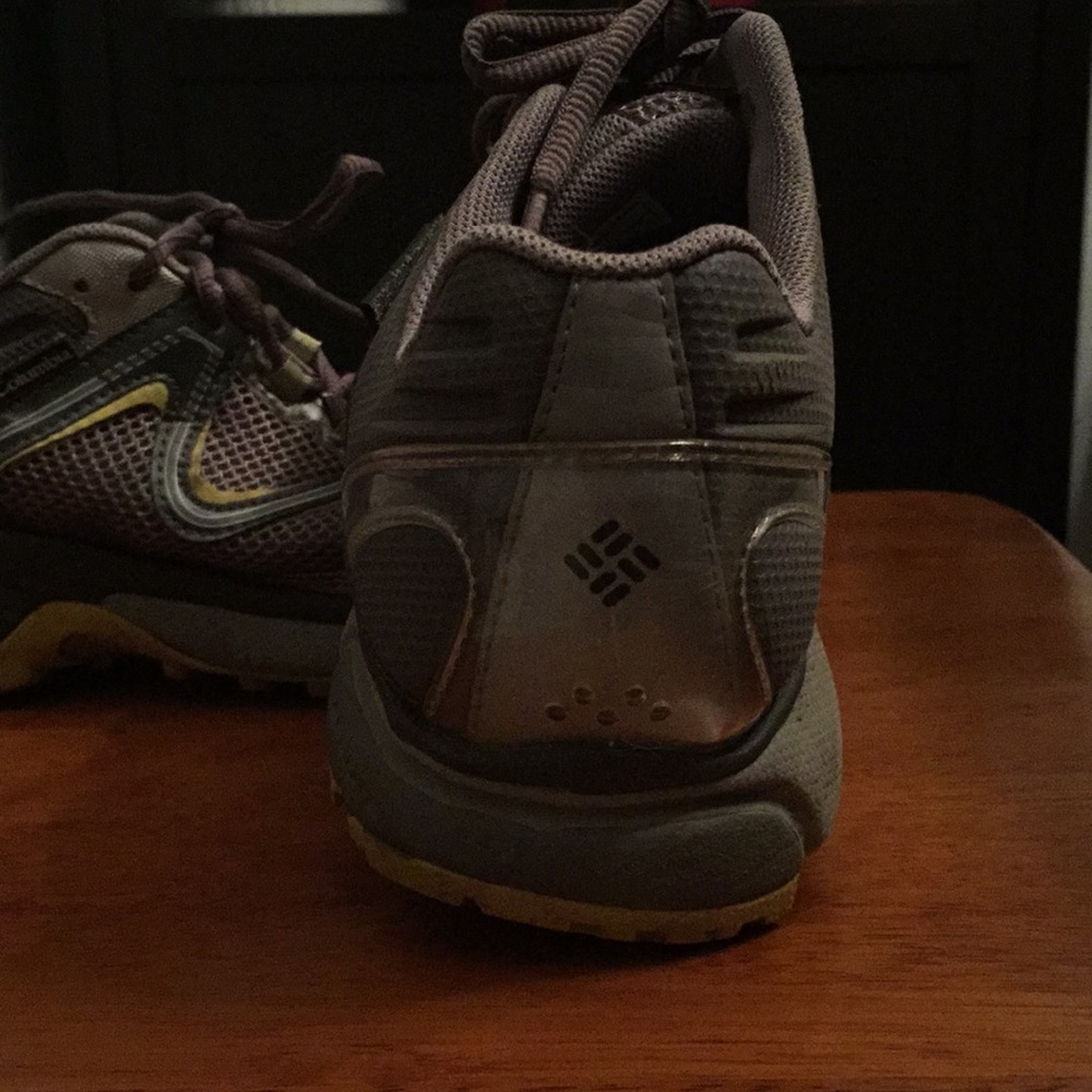 Columbia Techlite Only Worn Twice! - image 2
